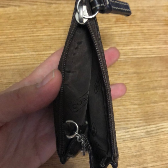 Coach Mini ID/Business Card Holder with Keyring - Picture 3 of 4